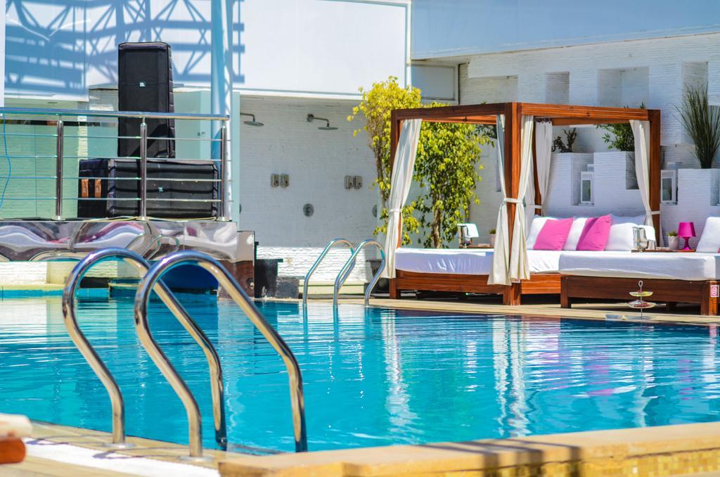 Sun City Hotel - The Gabriel Cairo Ngoại thất bức ảnh The pool at the W South Beach