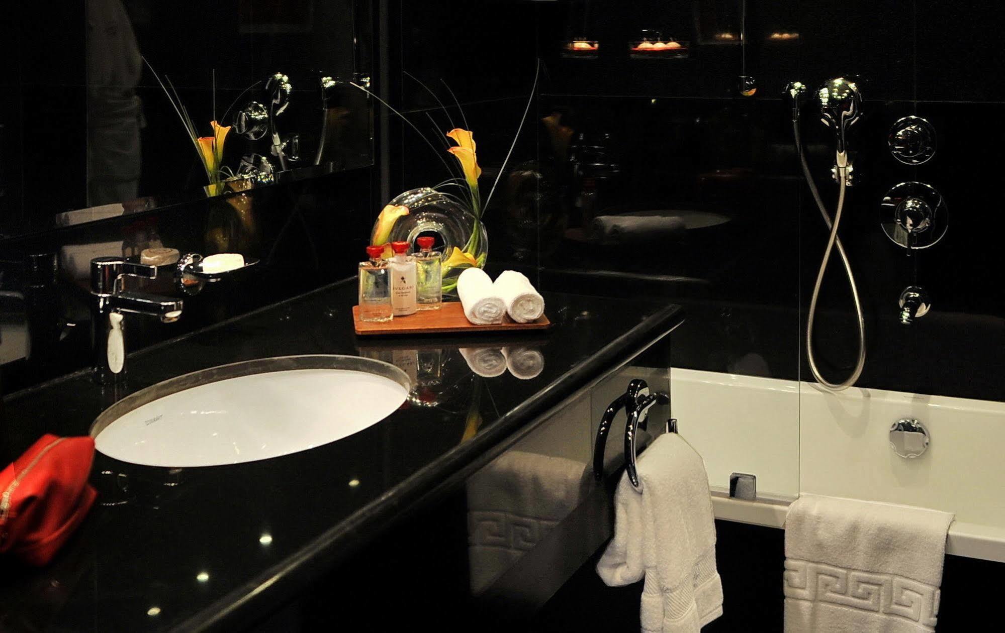Sun City Hotel - The Gabriel Cairo Ngoại thất bức ảnh Bathroom
